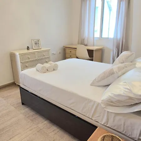 Apartment With Two Bedrooms, And Spacious Balcony Near Cura